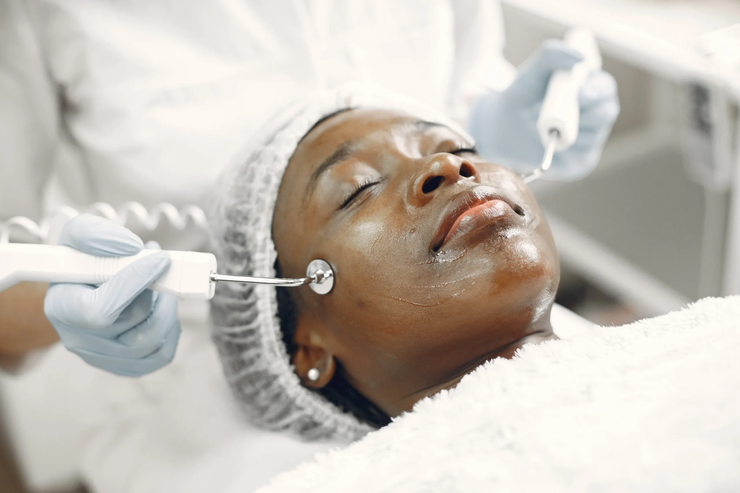 Africa girl woman couch lady beautician